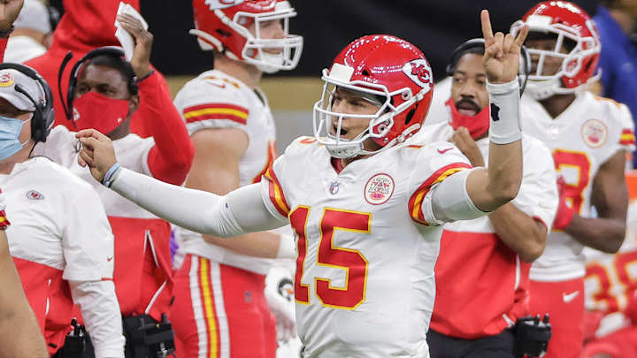 Patrick Mahomes, Aaron Rodgers Highlight 2021 Pro Bowl Rosters