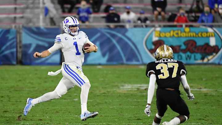 Social Media Reacts to Zach Wilson's Career Night Against UCF