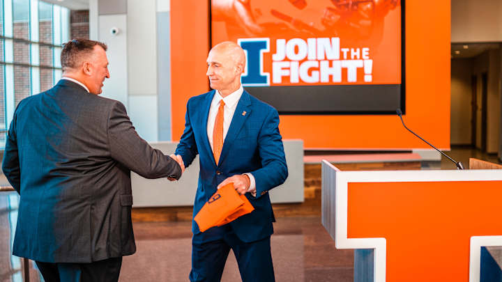 Illinois, Whitman Not Troubled By Bret Bielema’s Ongoing Legal Battle vs. Arkansas Illinois, Whitman Not Troubled By Bret Bielema’s Ongoing Legal Battle vs. Arkansas