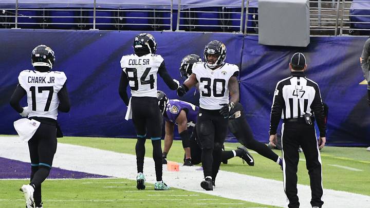 Jaguars RB James Robinson Expected to Play in Week 16 Despite Ankle Injury Jaguars RB James Robinson Expected to Play in Week 16 Despite Ankle Injury