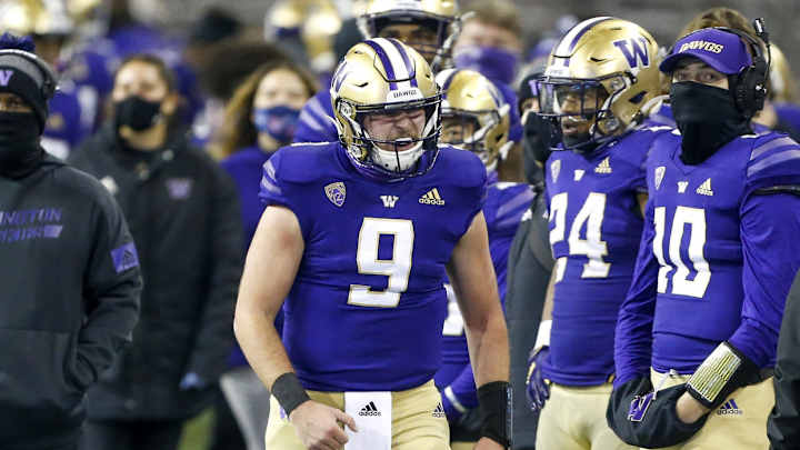 UW Quarterback Carousel Turns Depth Chart Momentarily to Bare Bones UW Quarterback Carousel Turns Depth Chart Momentarily to Bare Bones