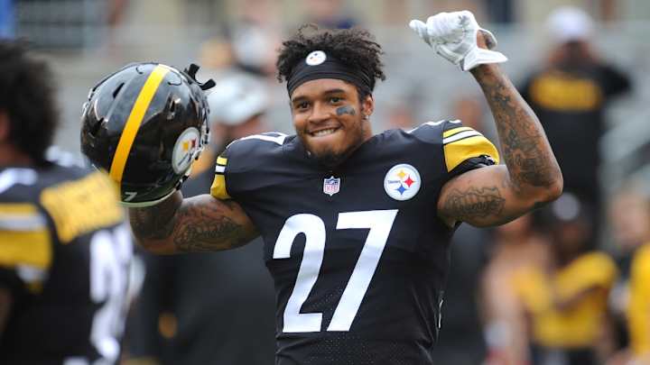 Steelers' Marcus Allen Surprises Mom With a Car and Her Reaction is Priceless