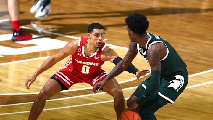 Michigan State Loses to Wisconsin on Christmas Day, Starts B1G Slate 0-2 Michigan State Loses to Wisconsin on Christmas Day, Starts B1G Slate 0-2