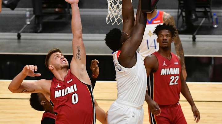Miami Heat's Meyers Leonard Provides Valuable Minutes in Win Against New Orleans Pelicans Miami Heat's Meyers Leonard Provides Valuable Minutes in Win Against New Orleans Pelicans