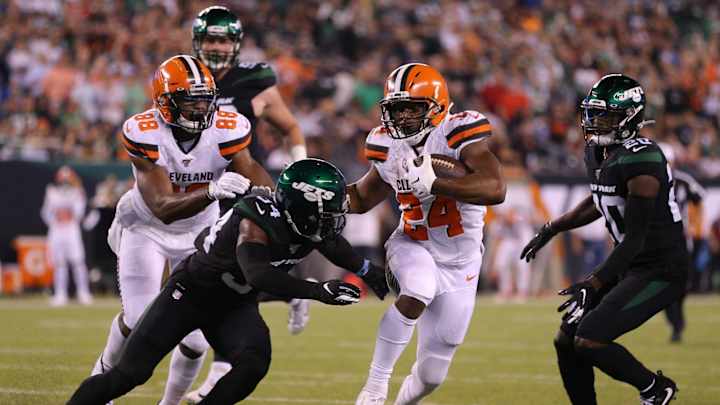 Jets-Browns Predictions: Two Wins in a Row For New York?