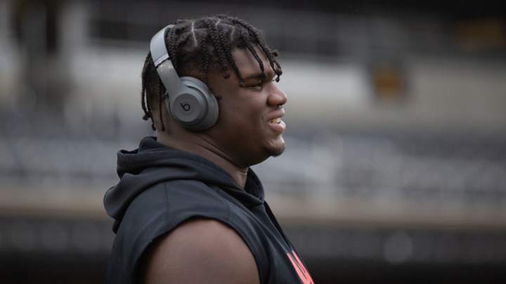 Jordan Davis Will Return to Georgia