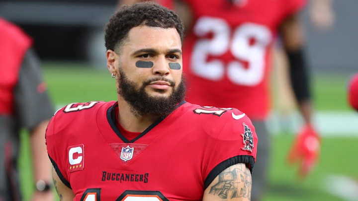 Buccaneers Making a Concerted Effort to Help Mike Evans Reach Milestone Buccaneers Making a Concerted Effort to Help Mike Evans Reach Milestone