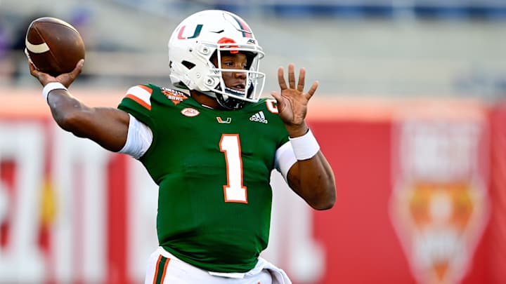 Miami QB D’Eriq King Exits Cheez-It Bowl With Right Knee Injury