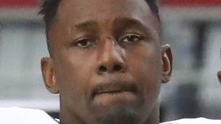 Former Georgia Linebacker Thomas Davis Sr. Announces Retirement from NFL Former Georgia Linebacker Thomas Davis Sr. Announces Retirement from NFL