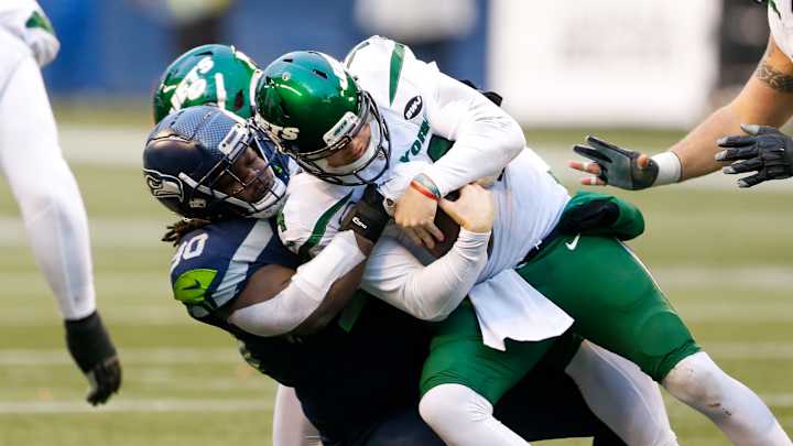 Without Trade Partner, Seahawks Officially Release DT Jarran Reed