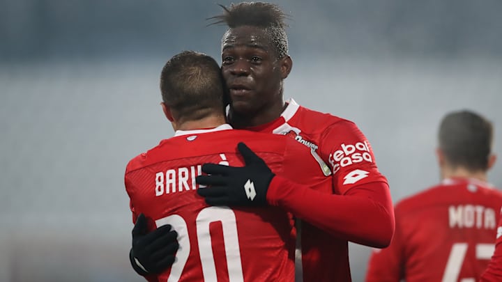 Mario Balotelli Scores 4 Minutes Into His Return
