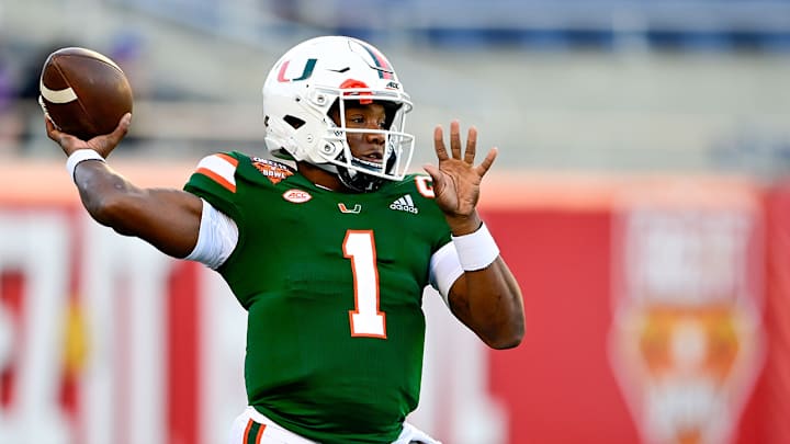 Miami QB D'Eriq King to Undergo Surgery After Tearing ACL in Cheez-It Bowl