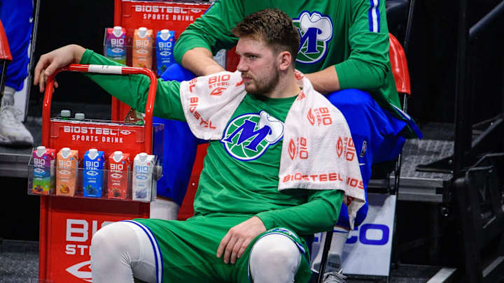 Hornets Bring Mavs Back Down to Earth - What's The Big Problem?