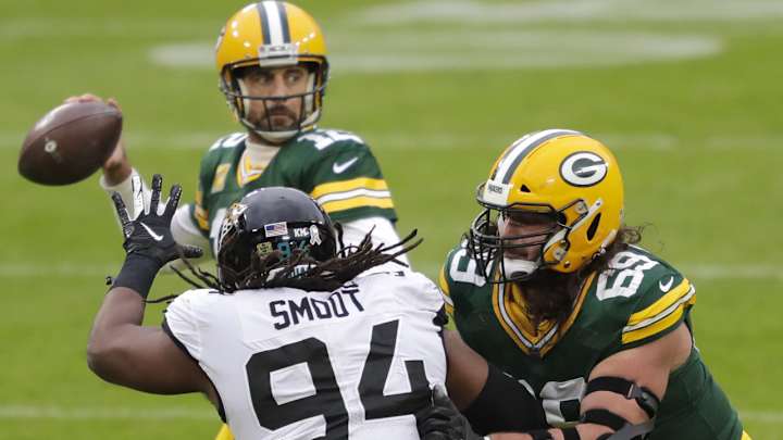 Bakhtiari Suffers Season-Ending Knee Injury Bakhtiari Suffers Season-Ending Knee Injury