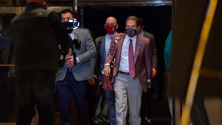 Alabama Football Arrives for Rose Bowl Showdown with Notre Dame