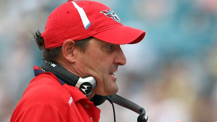 Former Titans Coordinator Survives College Coaching Change