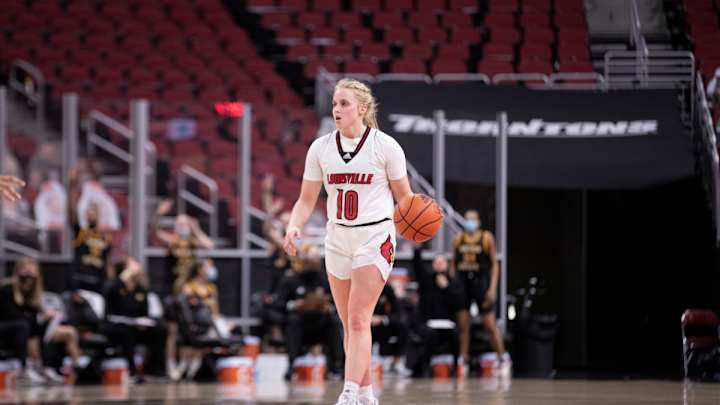 Louisville Routs Bellarmine Behind Dominant Play In The Paint