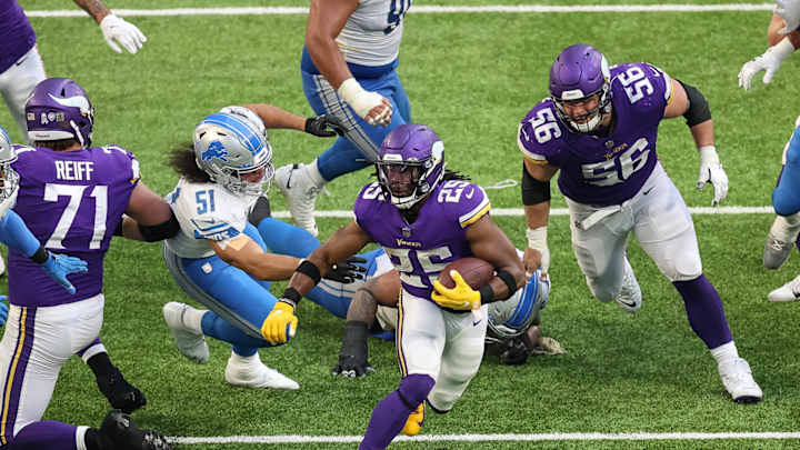 Vikings-Lions Injury Report: Who's Playing and Who's Out For Week 17?