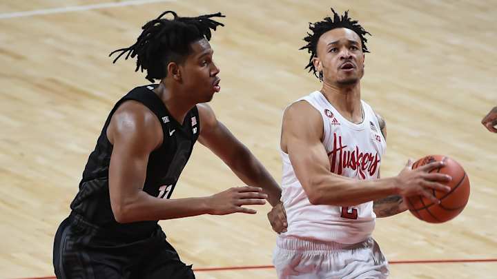 Michigan State Basketball: A.J. Hoggard Starts, Makes Immediate Impact