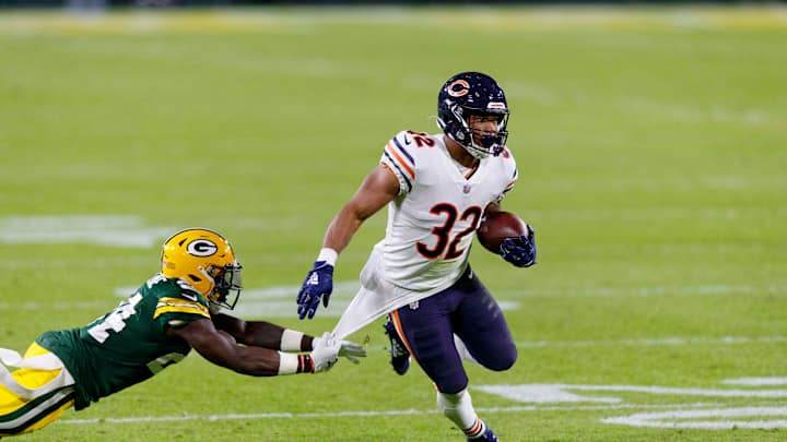Bears and Packers: The Line, the Pick, TV, Radio