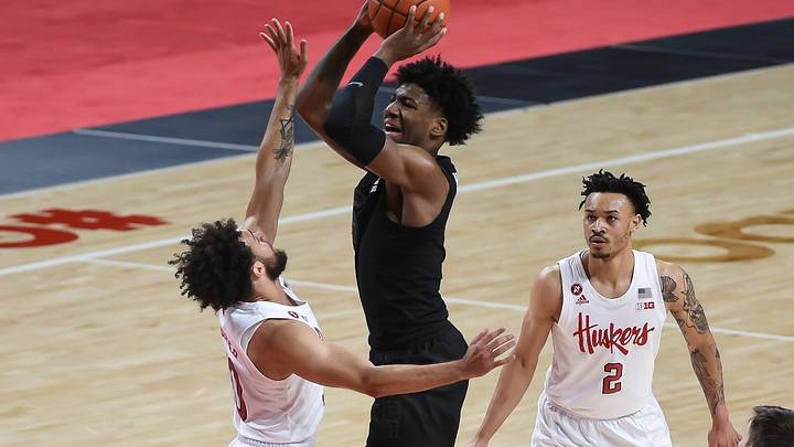 Michigan State's Aaron Henry is Focused on Winning, Not Stat Sheet