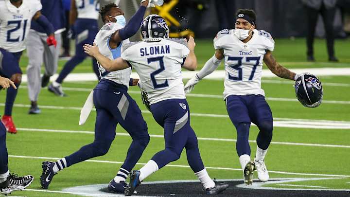 Titans Use Doinked Field Goal to Clinch AFC South Championship