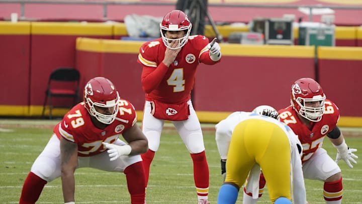 Chad Henne Records Positive Showing in First Start Since 2014