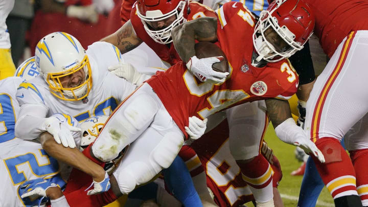 Darwin Thompson, Byron Pringle Highlight Chiefs' Offense Against Chargers Darwin Thompson, Byron Pringle Highlight Chiefs' Offense Against Chargers