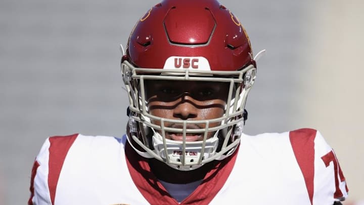 WATCH: USC OL Courtland Ford Puts In Work In The Offseason
