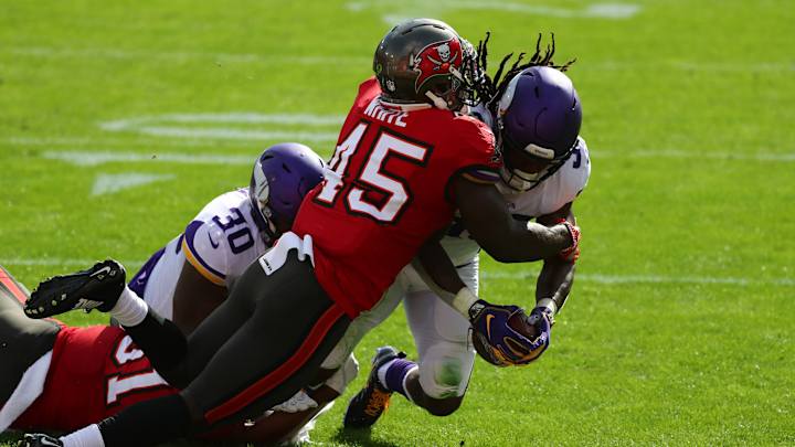 Tampa Bay Buccaneers' LB Devin White Not Expected to Play at Washington