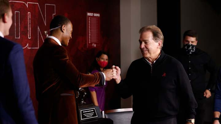 Everything DeVonta Smith Said After Winning the Heisman Trophy and Reaction