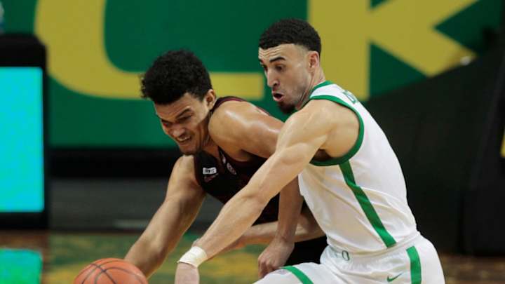 Pac-12 Basketball Notebook: Injuries, Massive Dunk, Stanford's Journey