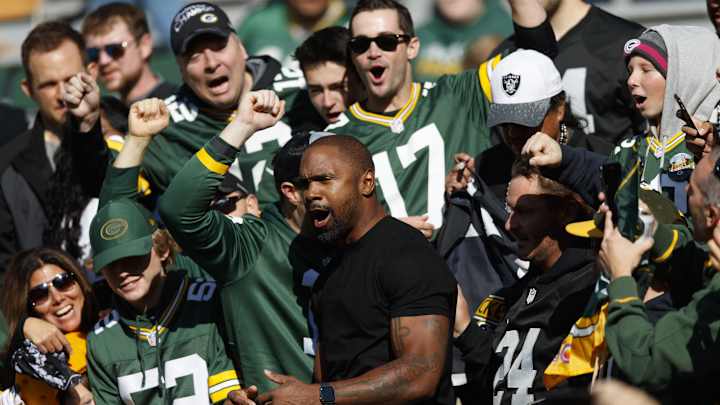 Charles Woodson Describes Failed Attempt to Sign With Jaguars in 2006 Charles Woodson Describes Failed Attempt to Sign With Jaguars in 2006