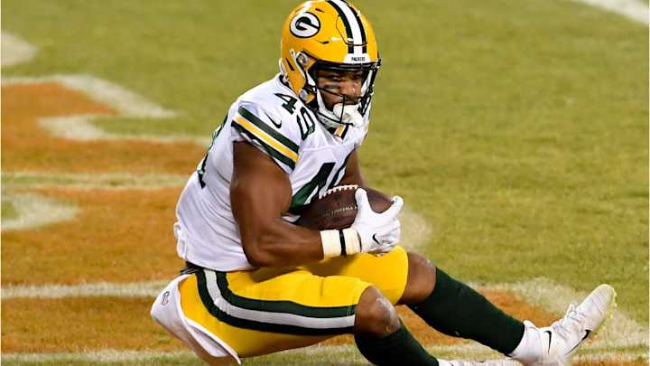 Dafney Goes from Rooftop Bar to on Top of World