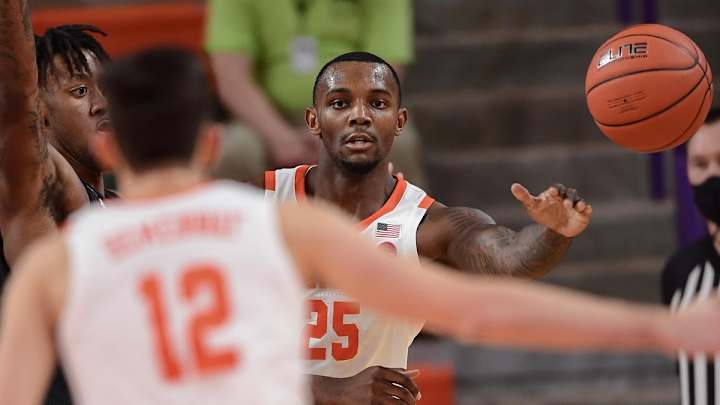 Clemson Basketball Heads to Chapel Hill Dreaming Big but Focusing Small