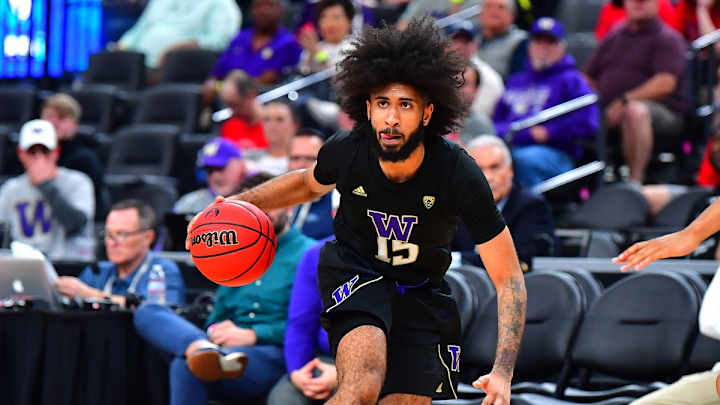 Among the Husky Hoop Shortcomings, the Lack of Leadership is Glaring Among the Husky Hoop Shortcomings, the Lack of Leadership is Glaring