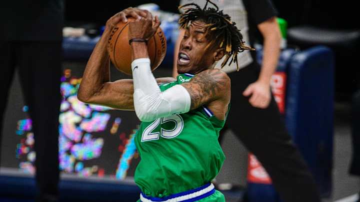 ‘Dirty Work’: Iwundu D Earns Mavs Credit