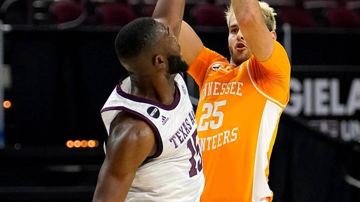 Nichols: Vescovi 2.0 and Vols’ versatility lead Tennessee past A&M and into two-tilt week with Vandy Nichols: Vescovi 2.0 and Vols’ versatility lead Tennessee past A&M and into two-tilt week with Vandy