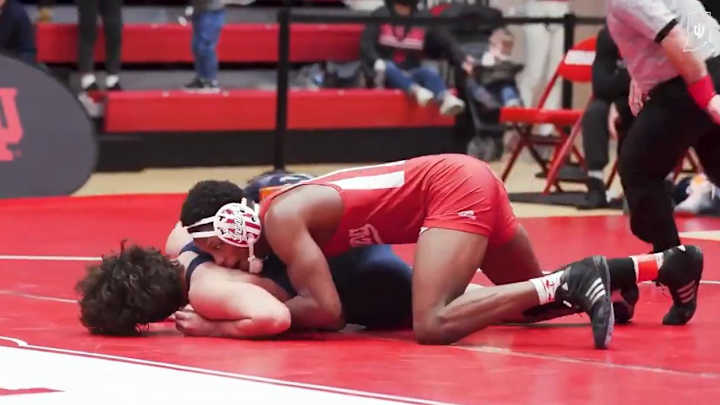 Indiana Wrestling Drops First Match 39-3 to Illinois