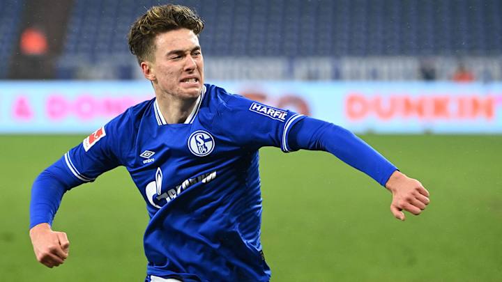 U.S. Forward Matthew Hoppe Signs First Pro Contract With Schalke