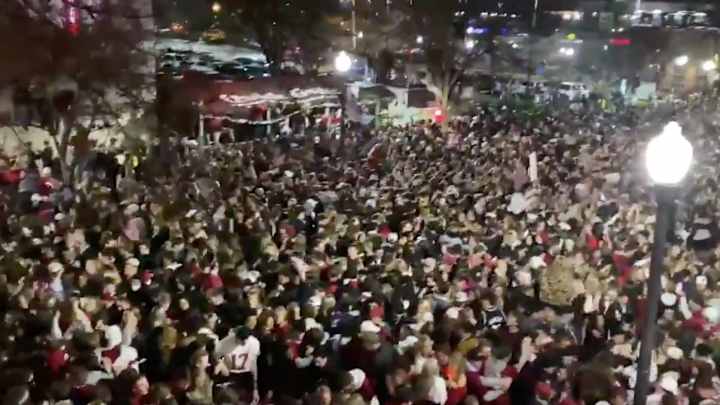 Alabama Fans Flood Streets of Tuscaloosa After National Title Win Alabama Fans Flood Streets of Tuscaloosa After National Title Win