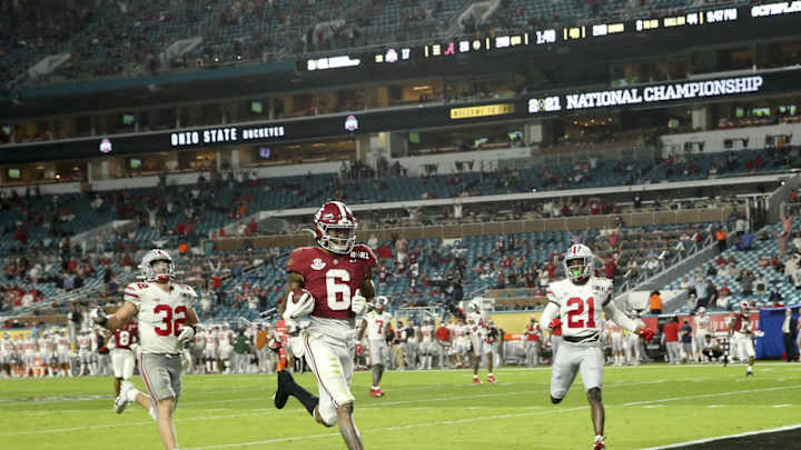 Top Offensive Prospects the Dolphins Will Coach at the Senior Bowl