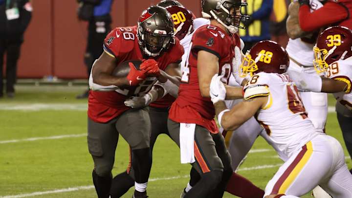 Ronald Jones II a 'Game-Time Decision,' Fournette to Start for Buccaneers Ronald Jones II a 'Game-Time Decision,' Fournette to Start for Buccaneers