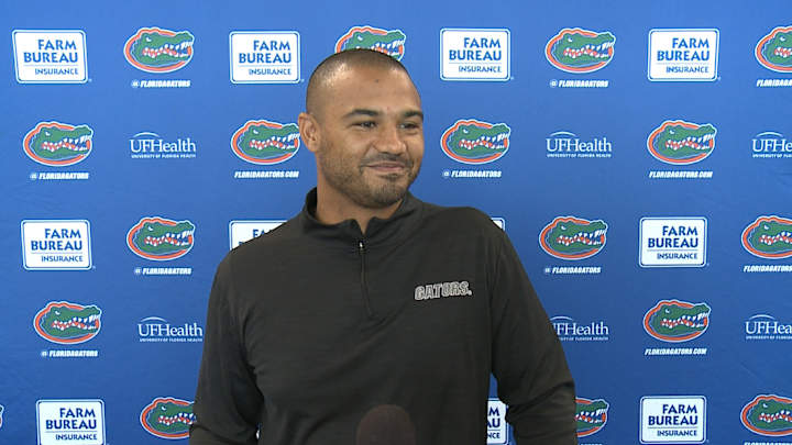 Update: Gators LB Coach Christian Robinson Intends to Stay, Situation Fluid