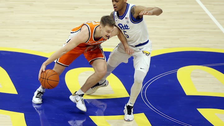 Syracuse Blows Halftime Lead Again as Pitt Dominates Orange