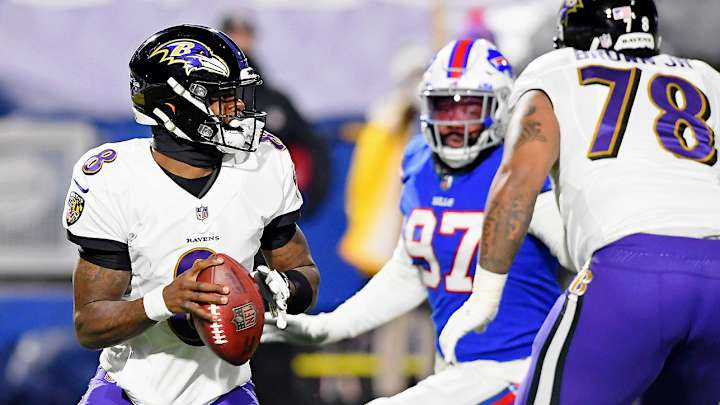 Lamar Jackson Exits Loss to Bills in Third Quarter After Suffering Concussion