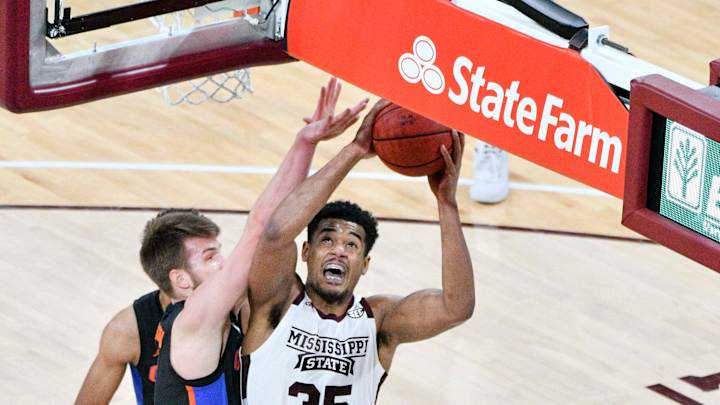 Tolu Smith's career day leads Bulldogs over Gators