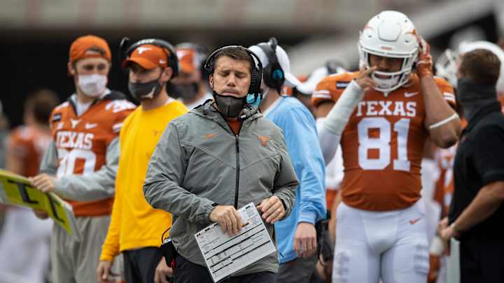 Longhorns Ex Coordinator Joins Urban Meyer in NFL