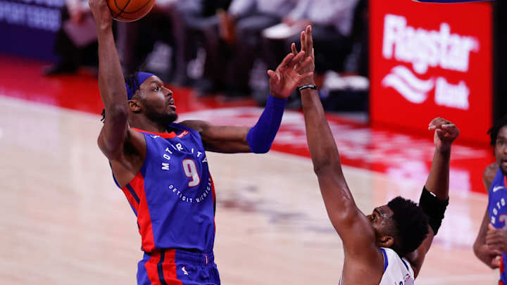 Former Orange Jerami Grant leads the Detroit Pistons in victory