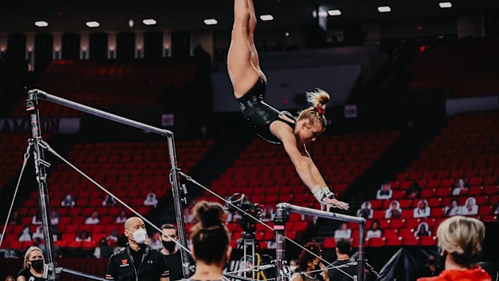 Red Rocks Fall Short In Top-3 Showdown With Oklahoma